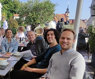 Jakob Woisetschläger made a historical city tour with interested members of the institute, which ended at the rooftop cafeteria